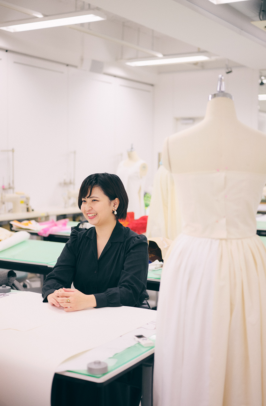 Vol 6 個性が集まる場所だから 自分の向いていることに気づけた むきだしの彼女たちの記録 女子美術大学 女子美術大学短期大学部 Vol 6 個性が集まる場所だから 自分の向いていることに気づけた むきだしの彼女たちの記録 女子美術大学 女子美術大学短期大学部